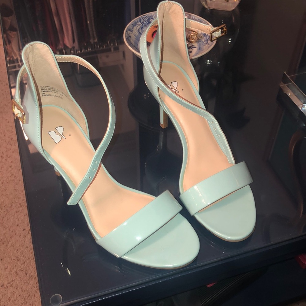 BP heels pale mint color